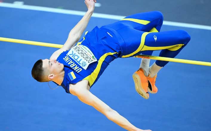 Стрибок в історію: Олег Дорощук виборов «золото» чемпіонату світу 2026 у приміщенні 1 doroshuk