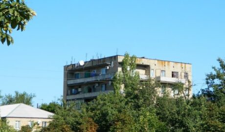 «Вбивати вас потрібно»: В окупованій Чернігівці пенсіонерка пошматувала російського військового ножем 26 Screenshot 38 3