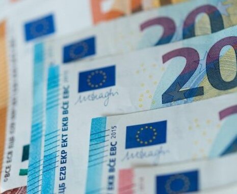iecb-vosmij-raz-pospil-zniziv-vidsotkovu-stavku