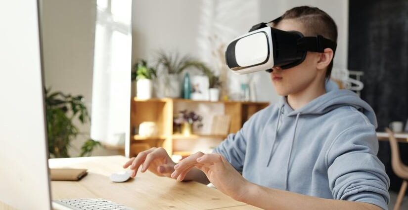VR