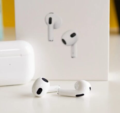 AirPods