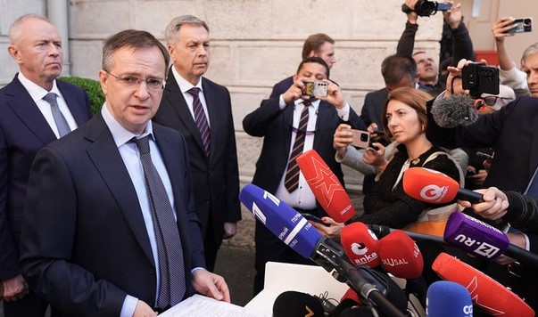 medinskij-ukraina-nespodivano-perenesla-prijmannja-til-ta-obmin-polonenimi