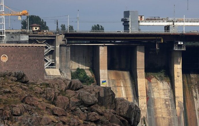 гребля Дніпровської ГЕС у Запоріжжі