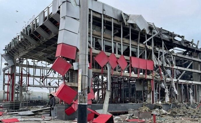 Наслідки ракетного удару по залізничному вокзалу Фастова