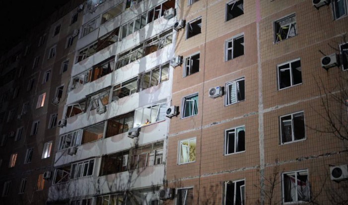 Росіяни атакували Запоріжжя: Постраждали багатоповерхівки у Південному мікрорайоні міста 1 1