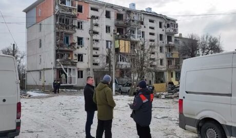 Атака Комишувахи керованими авіабомбами: Селище оговтується після потужних прильотів 28 1