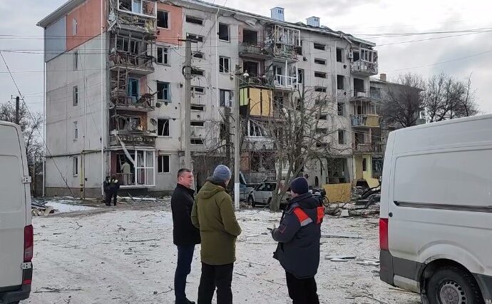 Атака Комишувахи керованими авіабомбами: Селище оговтується після потужних прильотів 4 1