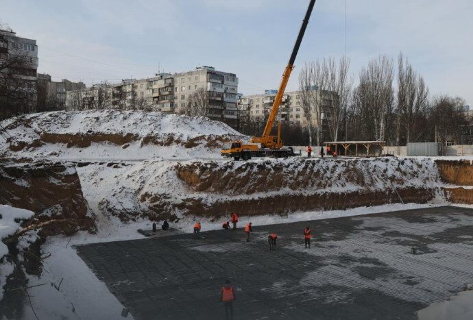 У Запоріжжі будують «підземну» школу з сонячною електростанцією 7 shkola baburka