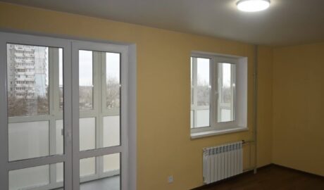 У Запоріжжі мешканцям зруйнованого будинку на вул. Запорізькій вручили ключі від відбудованих квартир 26 1