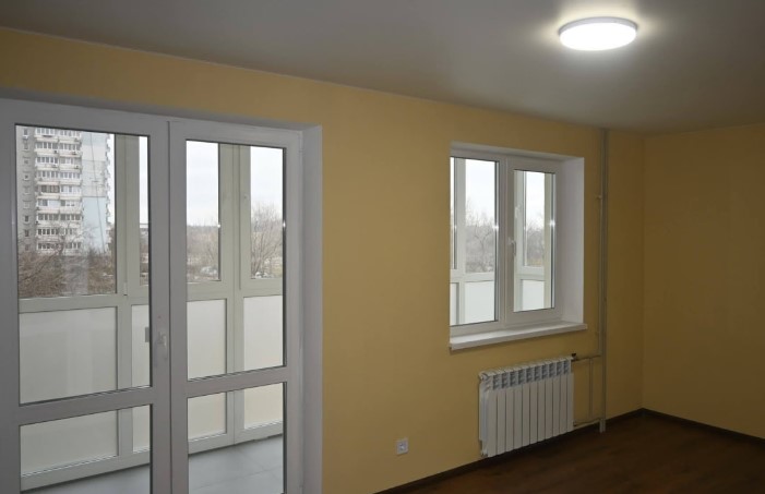 У Запоріжжі мешканцям зруйнованого будинку на вул. Запорізькій вручили ключі від відбудованих квартир 1 1