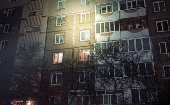 Обстріли Запоріжжя 20 лютого: 8 тисяч абонентів без світла, пошкоджені багатоповерхівки 1 obstrel2002