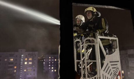 У Запоріжжі рятувальники ліквідували пожежу у 14-поверхівці 29 pozhar