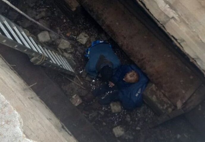 У Запорізькому районі рятувальники дістали жінку з 5-метрового колодязя 3 2
