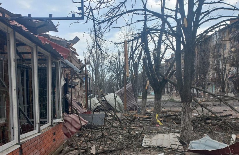 Обстріли на Запоріжжі: У Кушугумі дрон атакував зупинку, двоє поранених, загинув 25-річний чоловік 1 5