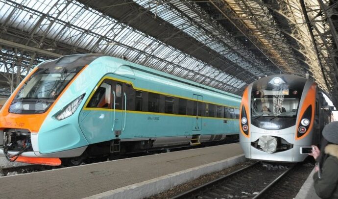 ukrzaliznica skorostnoy poezd