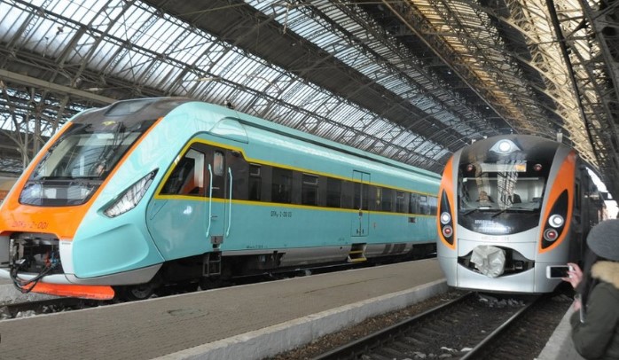 ukrzaliznica skorostnoy poezd