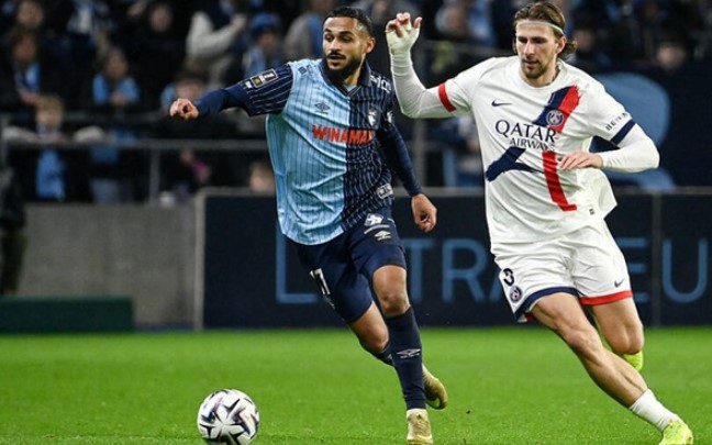 ПСЖ переміг Гавр 1:0: гол Барколя і повний матч Забарного у Ліга 1 1 zabarniy2