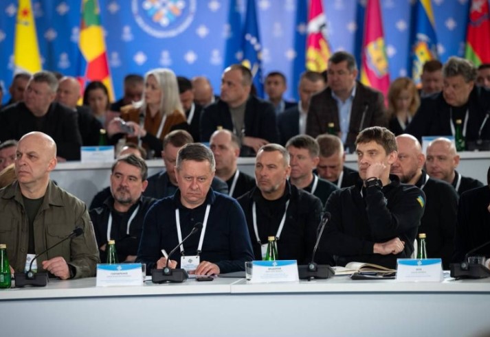 2 мільярди на безпеку: Іван Федоров представив План стійкості Запорізької області на Конгресі місцевих влад 1 fedorov kongress