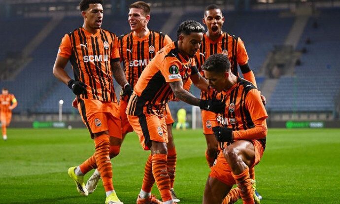 Бразильська магія у Кракові: «Шахтар» розбив «АЗ Алкмар» 3:0 у чвертьфіналі Ліги конференцій 44 shahter12