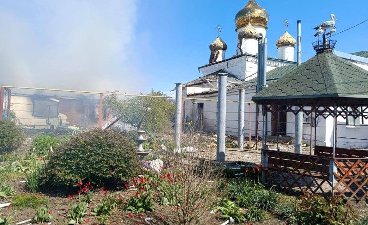 Росіяни атакували Вільнянськ: загинуло подружжя, є поранені 1 2