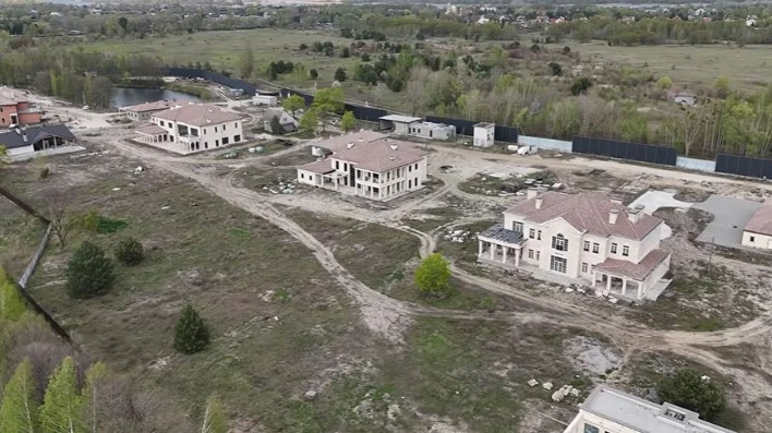 НАБУ оголосило підозру Чернишову та ще п’ятьом фігурантам у справі про відмивання 460 млн грн на елітному містечку під Києвом 1 dinastia
