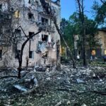 Атака на цивільну інфраструктуру: у Дніпрі ліквідували наслідки нічного обстрілу, зафіксовано поранення дев'ятьох осіб 34 dnipro1805