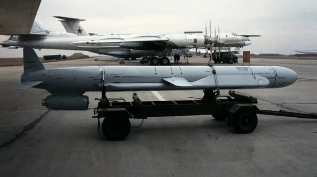 Санкції на папері: FT виявила понад 100 компонентів із США та ЄС у новітніх російських ракетах 2026 року випуску 1 raketa rus