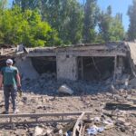 Удар РФ по гаражному кооперативу у Запоріжжі: Російський дрон фіксував руйнування 33 garazhi