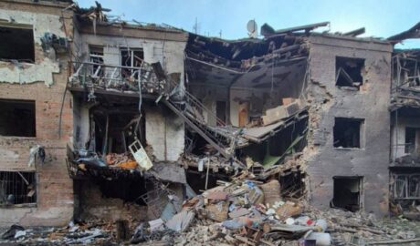 Росіяни атакували Запоріжжя керованими авіабомбами: двоє загиблих, зруйнована багатоповерхівка 26 1507