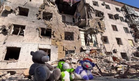 «Шість годин рятувальники боролися за життя»: мама загиблої 11-річної Марійки розповіла про трагедію після удару КАБ по Запоріжжю 28 200726