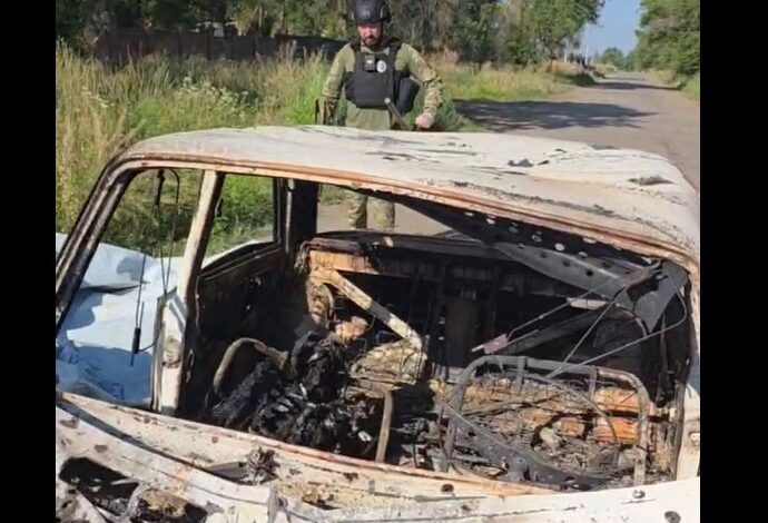 FPV-дрон РФ атакував автівку на Запоріжжі: Жінка згоріла живцем 1 3