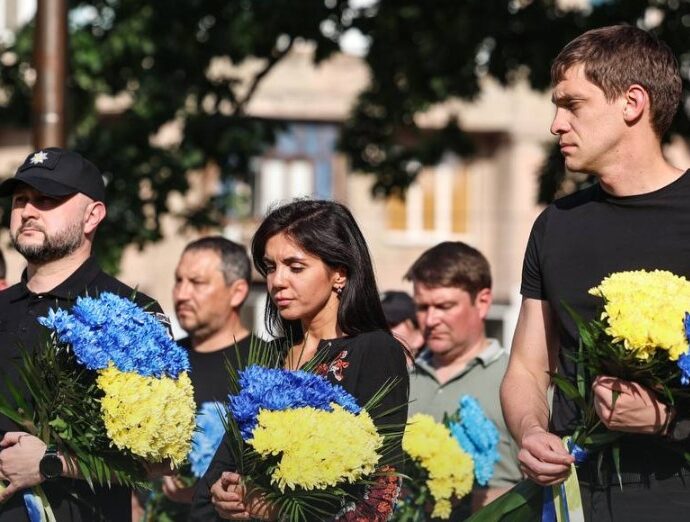 Влада Запоріжжя витрачає сотні тисяч бюджетних гривень на квіти 2 fedorov harchenko cveti