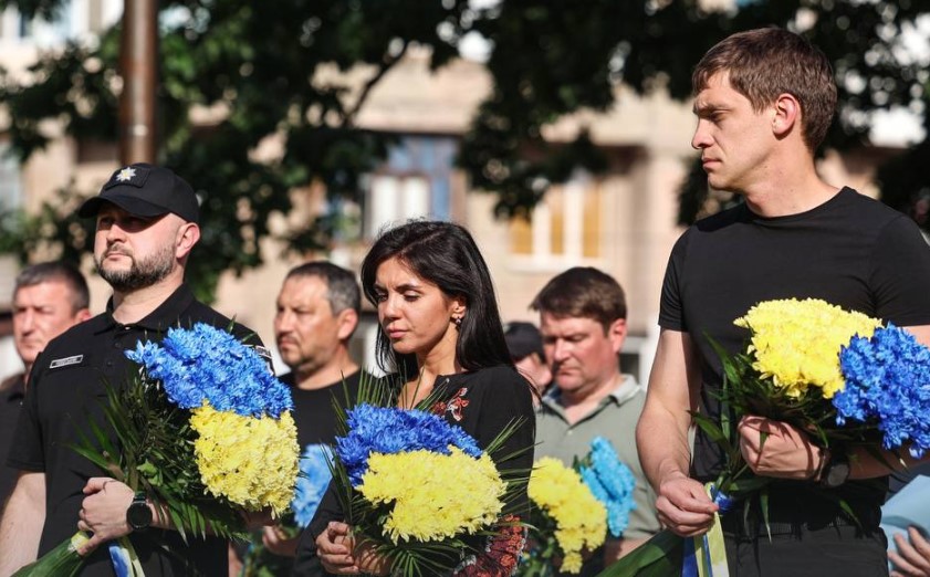 Влада Запоріжжя витрачає сотні тисяч бюджетних гривень на квіти 1 fedorov harchenko cveti