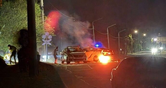 FPV-дрон РФ атакував автомобіль патрульної поліції у Запоріжжі: поранено чотирьох правоохоронців 2 fpv attack0707