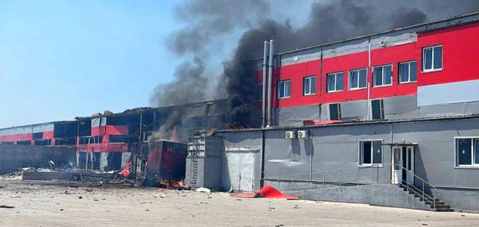 Чергова атака на логістику Запоріжжя: Росіяни атакували термінал «Нової Пошти» 1 novaposhta attack