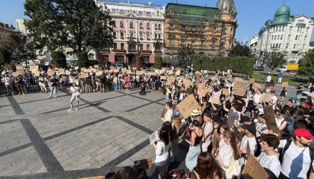 «Поверніть Мішу»: Україною шириться хвиля протестів проти відставки Михайла Федорова 1 protest