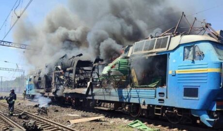 Росія атакувала поїзд на Запоріжжі: пасажирів довелося терміново евакуйовувати 26 ukrzaliznica udar