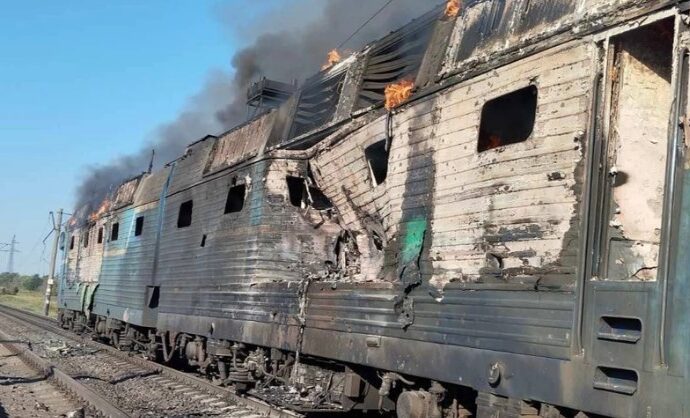 Російський дрон вдруге за два дні атакував пасажирський поїзд на Запоріжжі: є поранена 2 uz attack