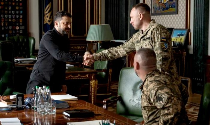 Нова стратегія оборони України: Зеленський анонсував ключові зміни спільно з новим головкомом 1 zelenskiy drapatiy