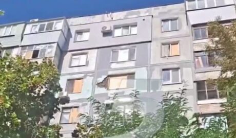 Диво на Шевченківському: У Запоріжжі «Шахед» влетів у 9-поверхівку та не здетонував 28 11