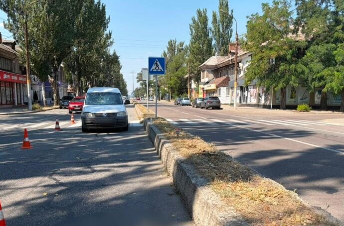 ДТП у центрі Запоріжжя: Volkswagen збив двох 16-річних підлітків 1 dtp1808