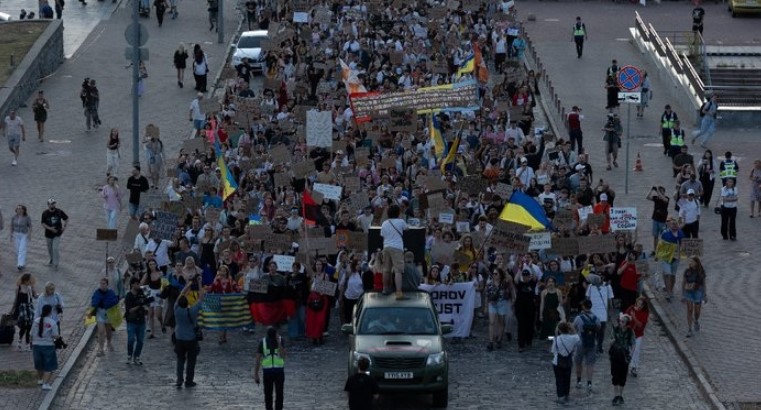 У Києві тисяча людей вийшла на ходу з вимогою повернути Федорова до Міноборони 1 protest fedorov