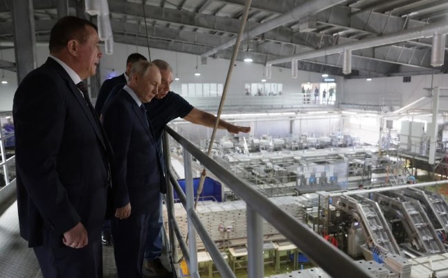 Путін уперше відвідав Курили та розлютив Японію: чому острови стали причиною давнього конфлікту 1 putin kurili